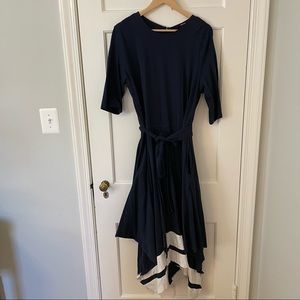 Navy handkerchief hem midi dress w/ pockets!